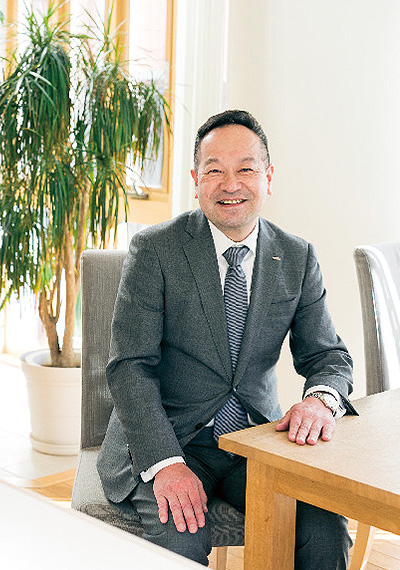 株式会社リバティホーム 代表取締役社長 三浦 新一